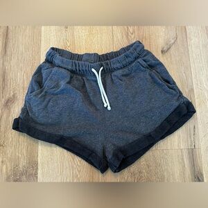 divided H&M shorts size small
